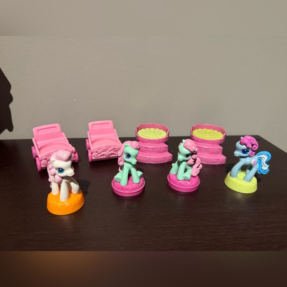 My Little Pony Ponyville Figures McDonald’s 2007 Lot Of 8 Pieces 2.5” Tall